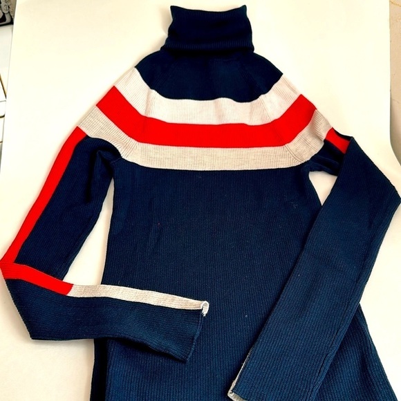 Athleta Brookshire Color block turtleneck,Merino Wool,navy, red, nude, Size XXS - Picture 4 of 10